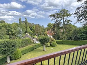 Photo 27- click for photo gallery